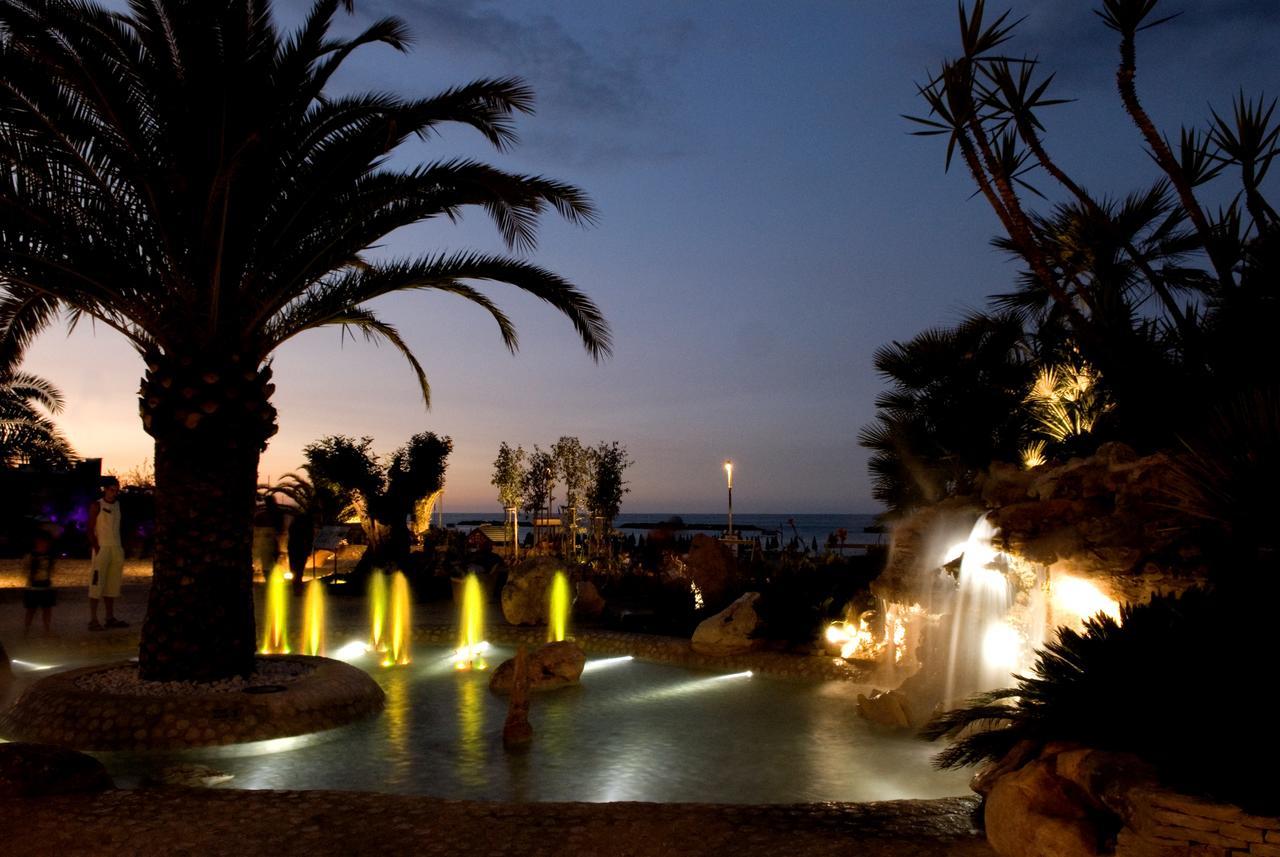 Hotel Dino San Benedetto del Tronto Exterior foto